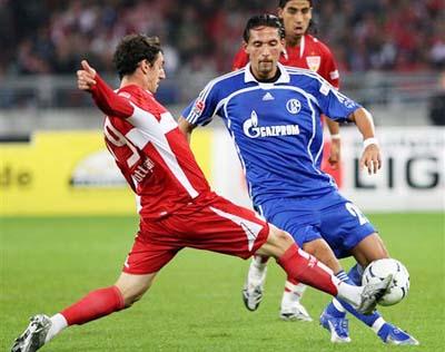 用胜利鼓舞 用胜利鼓舞